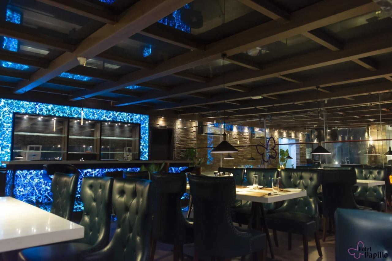 Hotel Papilio Māldah Zewnętrze zdjęcie